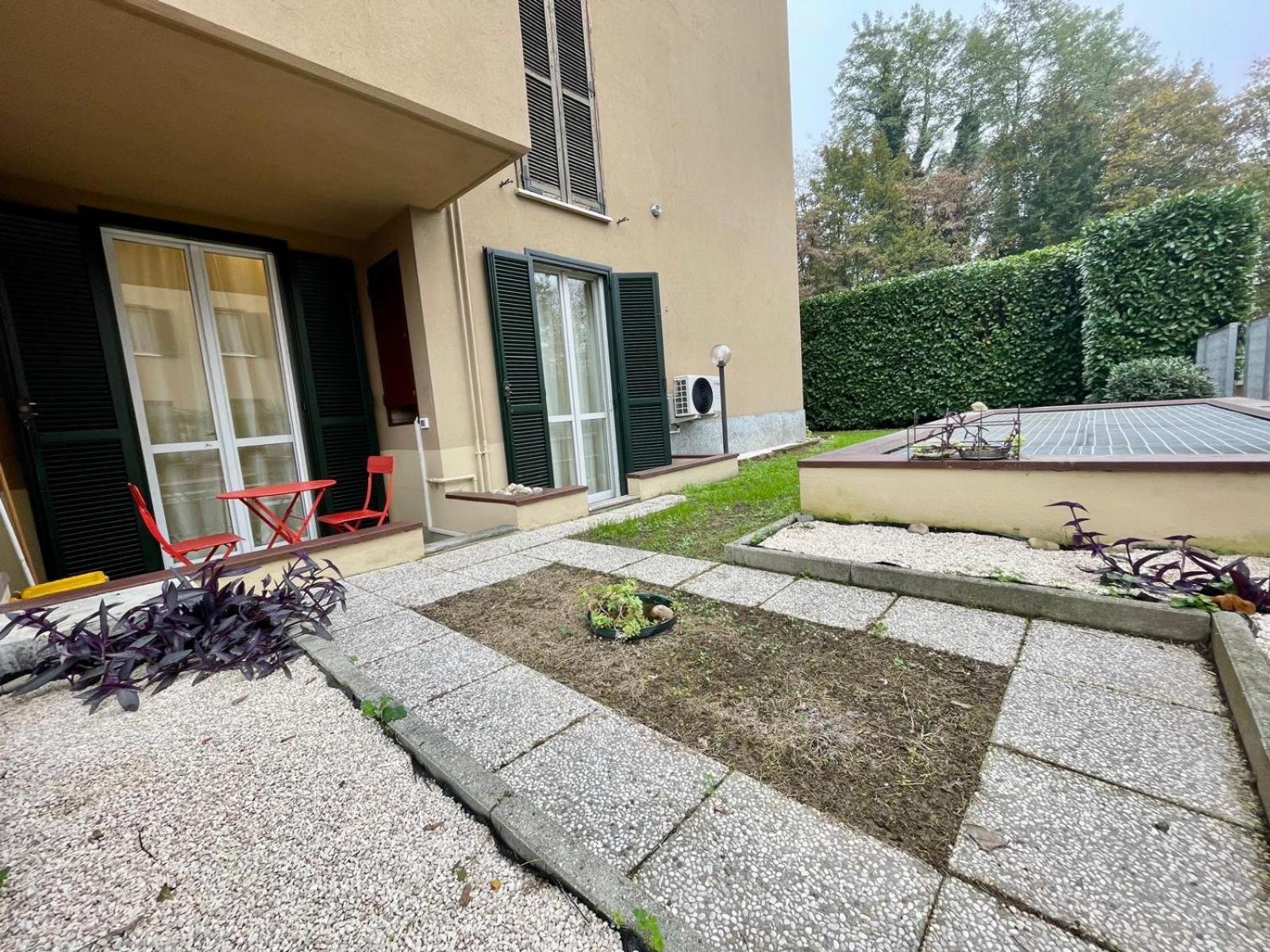33 Borgo Ticino Lux Free Parking & Private Garden Apartment ปาเวีย ภายนอก รูปภาพ
